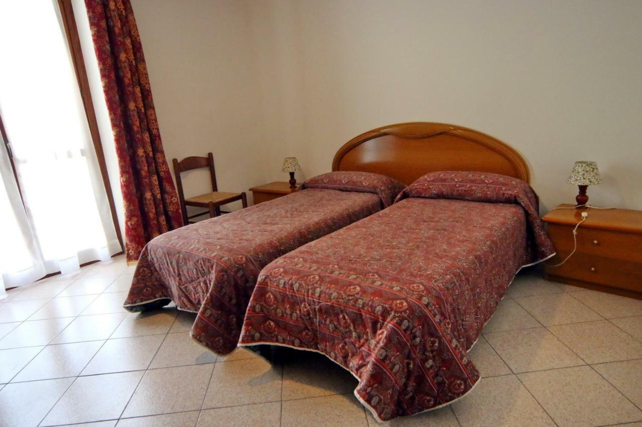 Albergo Ristorante Centro Vico Canavese Exterior foto